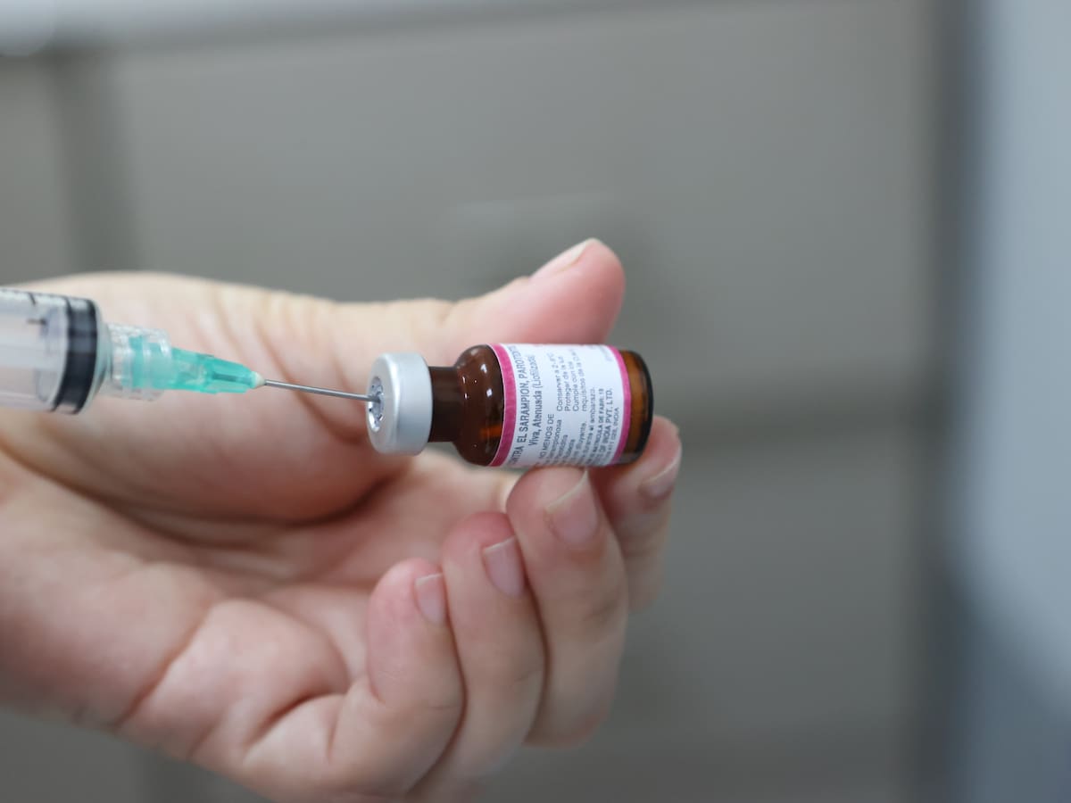 Galicia adelanta la vacuna contra el sarampión ante el aumento de casos en España