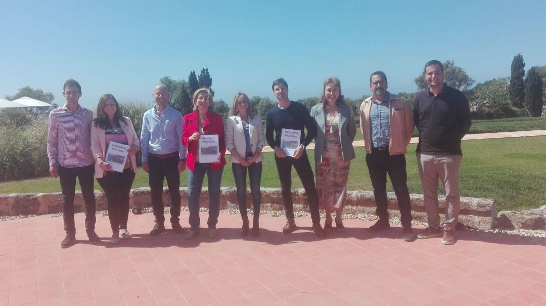 Coia Sugrañes va explicar amb la resta de la candidatura al Consell les seves propostes a Torralbenc.