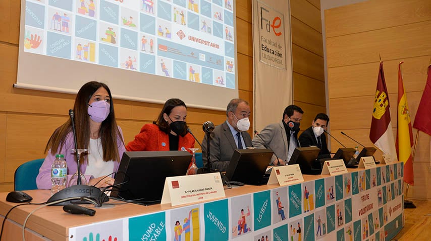 Autoridades presentes en el acto de inauguración en la Facultad de Educación de Ciudad Real