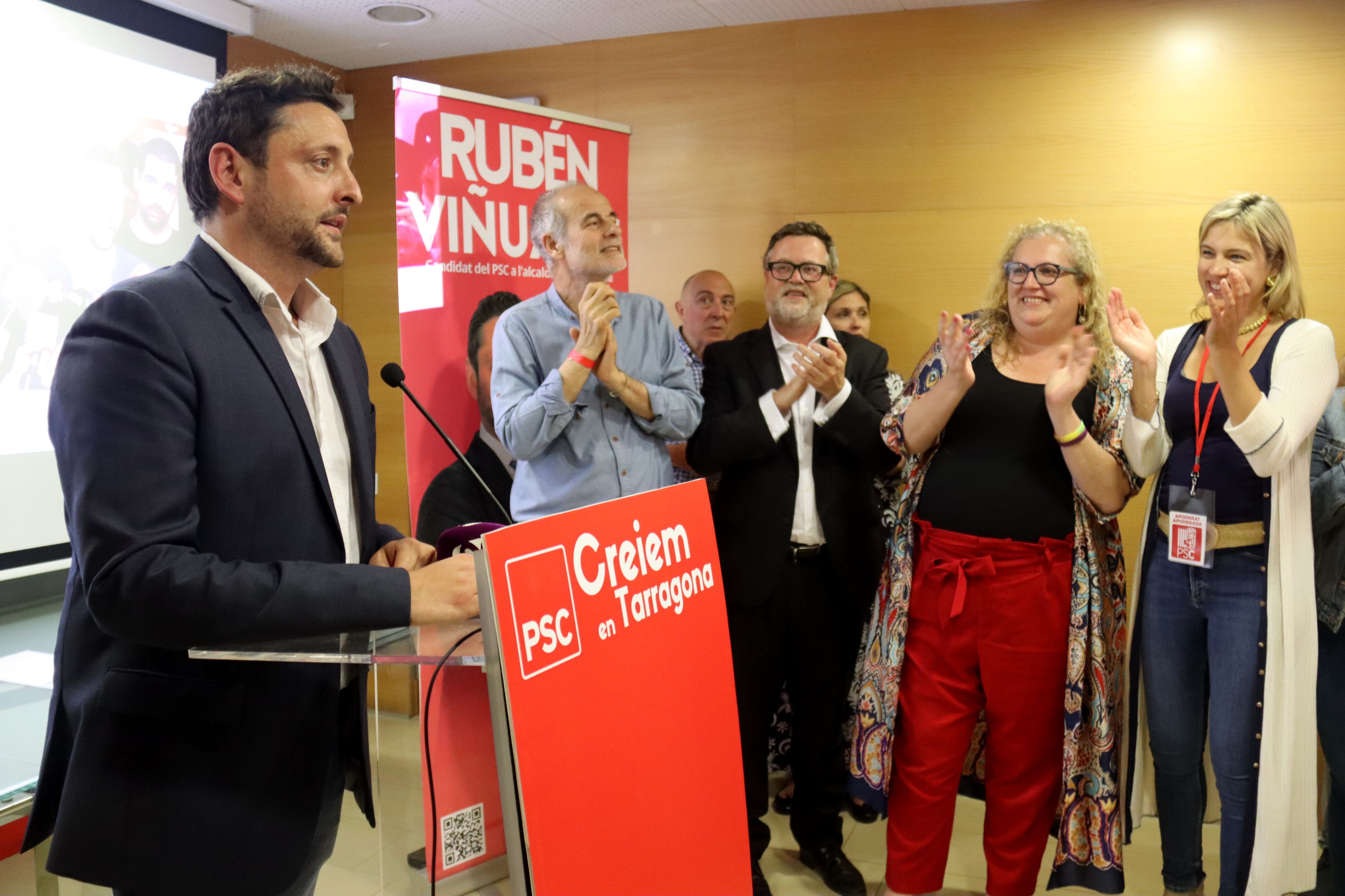 Rubén Viñuales a la seu del PSC