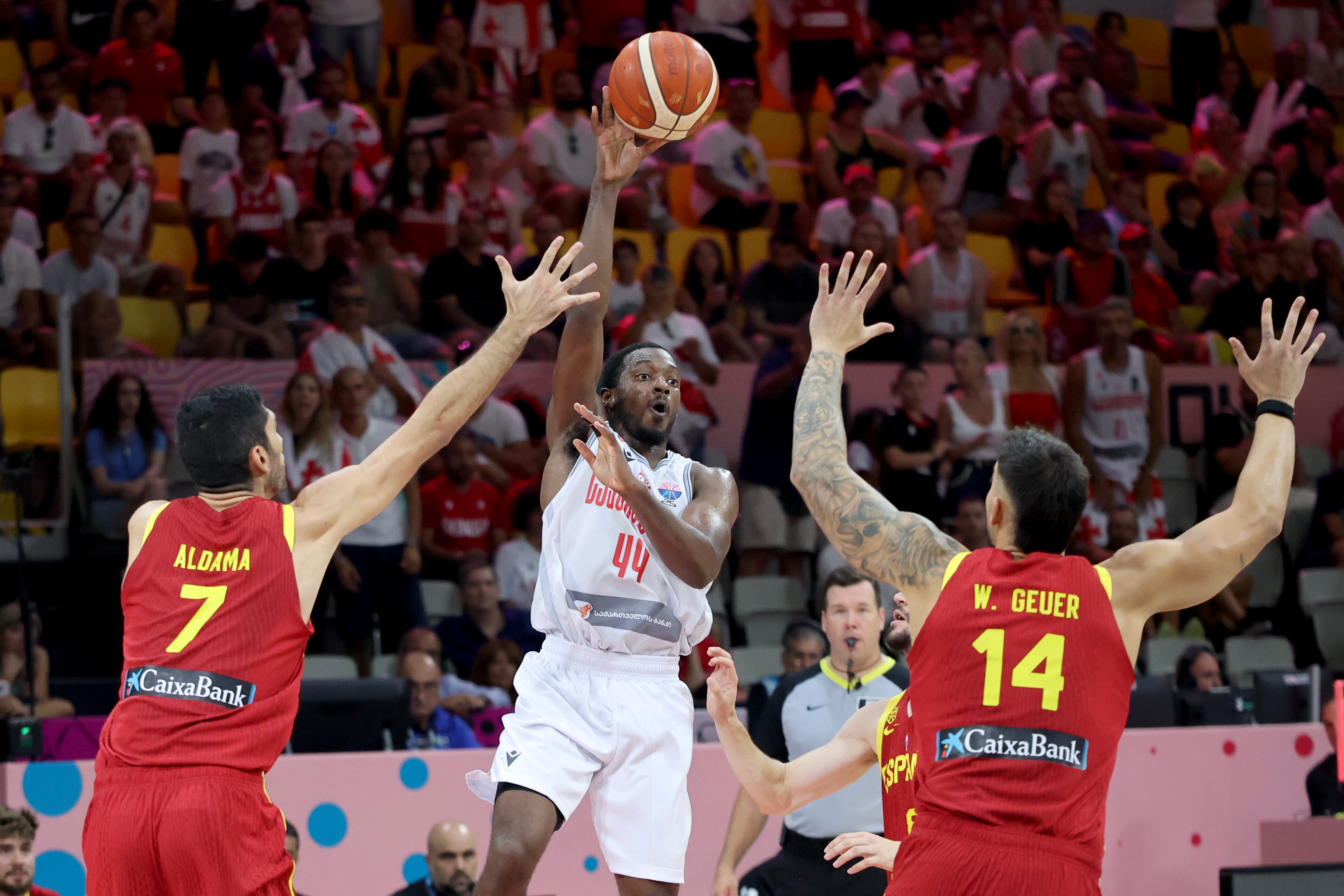 España cae ante Georgia en su estreno en el EuroBasket