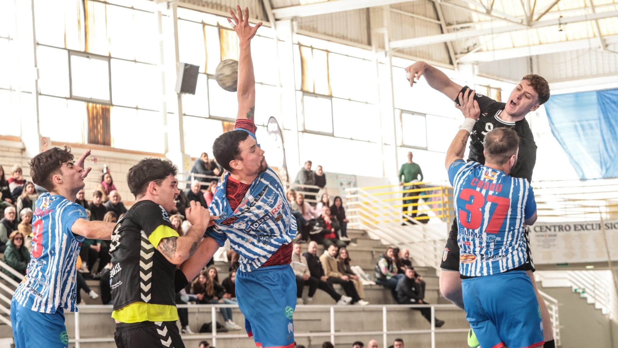 Guiile Tendero salva la defensa visitante