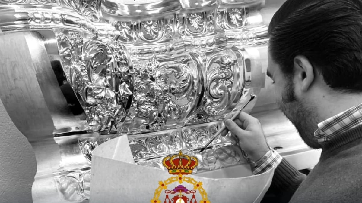 La Hermandad de la Santa Cruz presentará los avances del dorado del nuevo paso del Cristo de la Expiración
