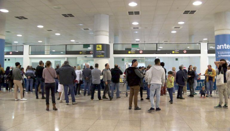 La zona d&#039;arribades de l&#039;aeroport de Barcelona