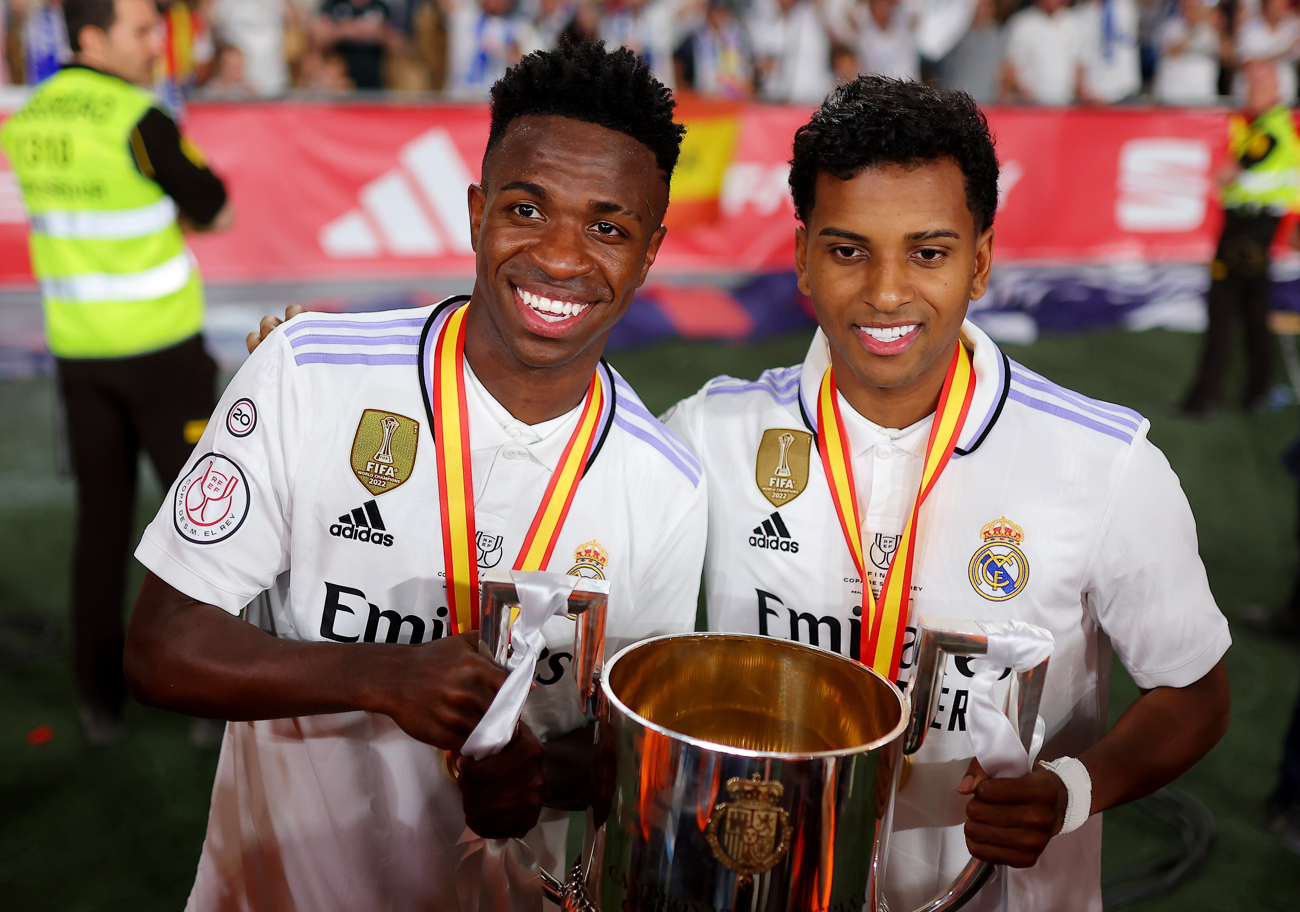 Vinicius Jr. y Rodrygo celebran la Copa del Rey