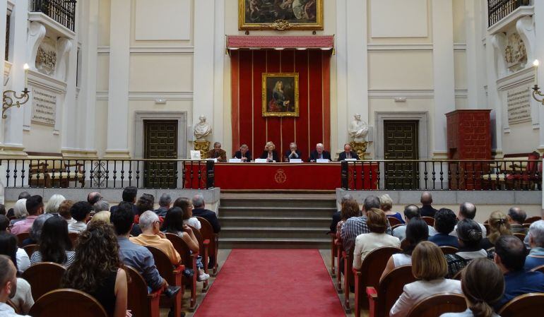 El llibro sobre los dibjuos de Ventura Rodríguez se presentó en la Real Academia de Bellas Artes de San Fernando.