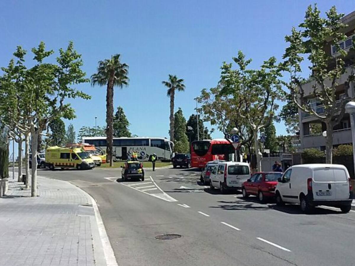 Sis ferits lleus en l'accident d'un autobús escolar a Salou