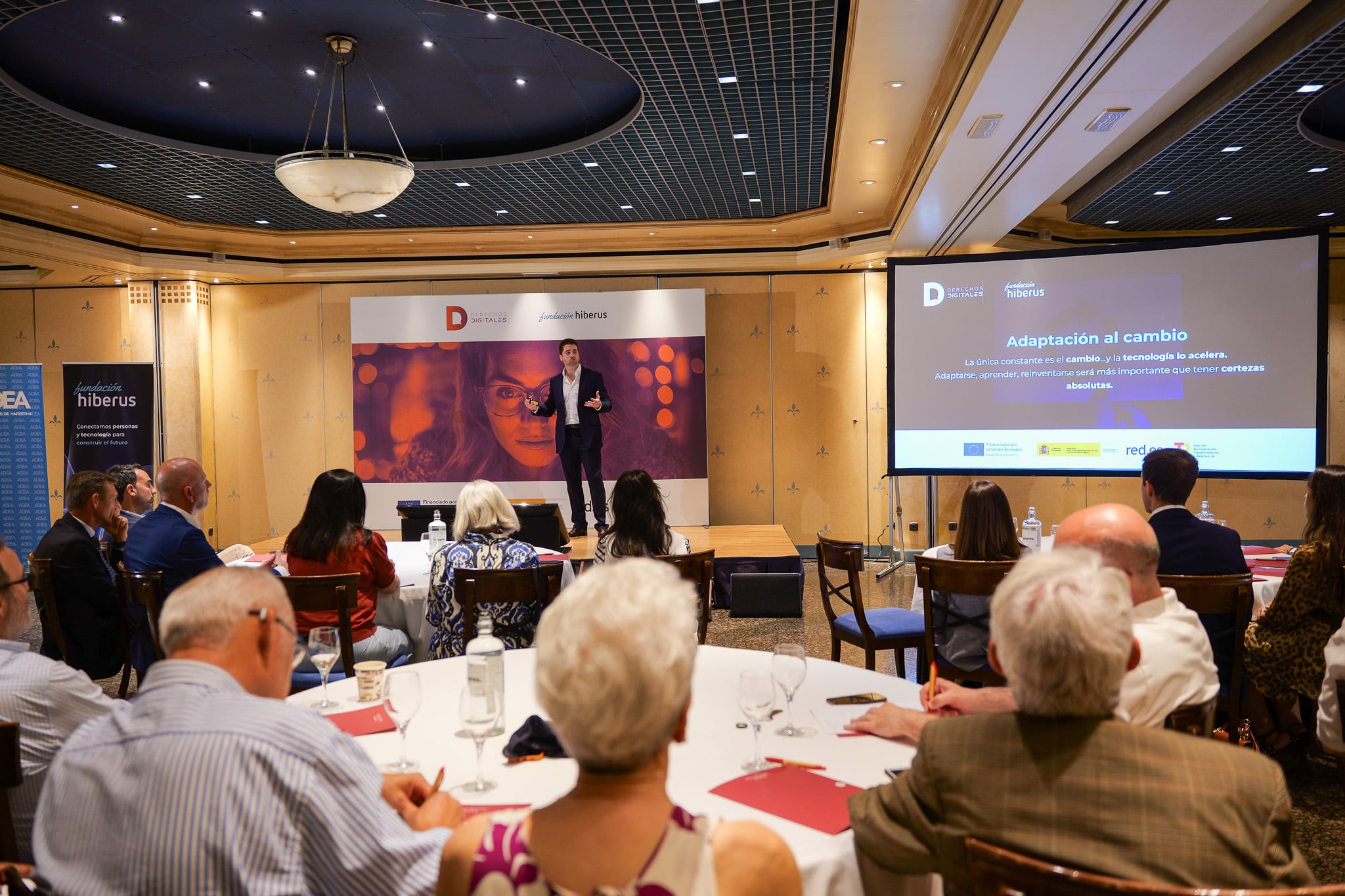 Ponencia del Doctor Cristián Aragón, médico especialista en neruociencia, anestesiología y terapia del dolor.