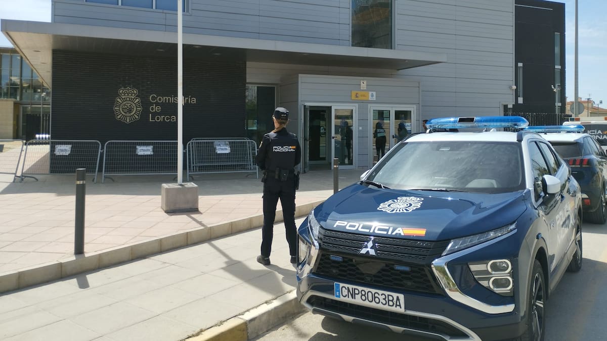 La Policía Nacional detiene a un hombre acusado de matar a su compañero de piso en Lorca
