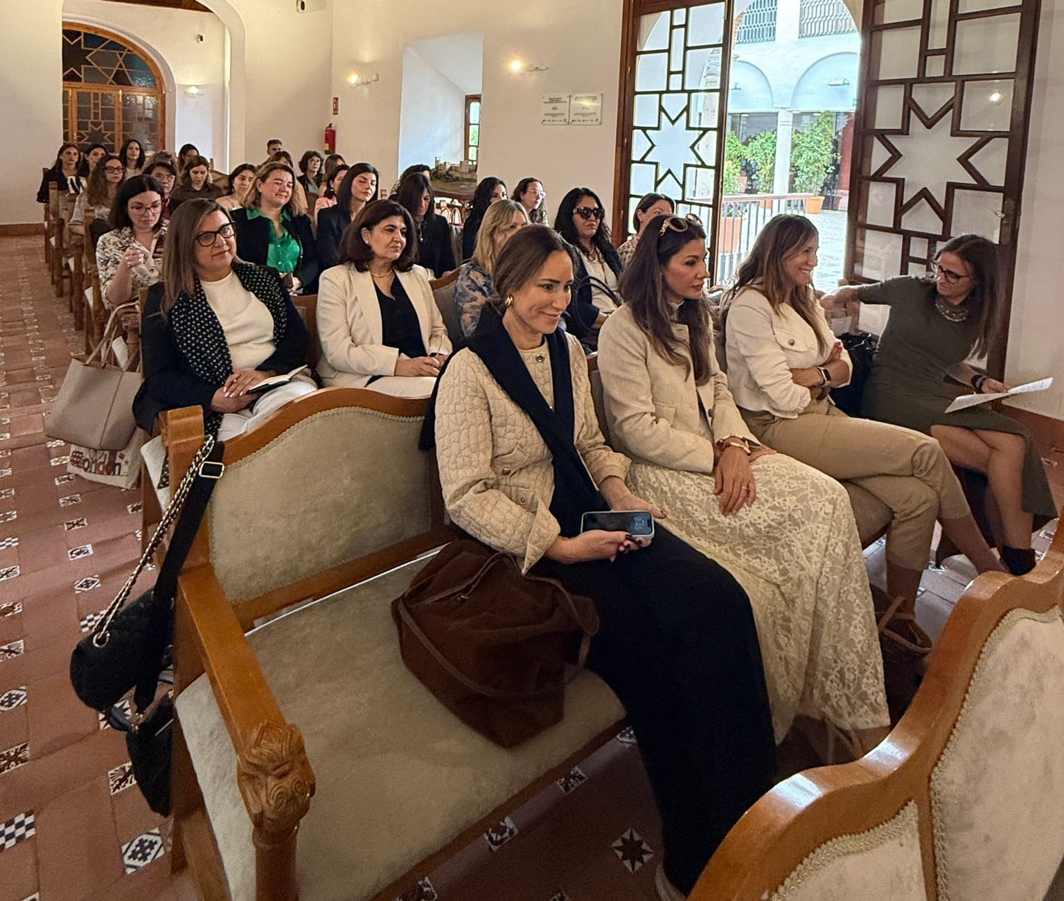 Participantes en el Foro 'Inspiración en Femenino' que organizó AMET en Jaén.