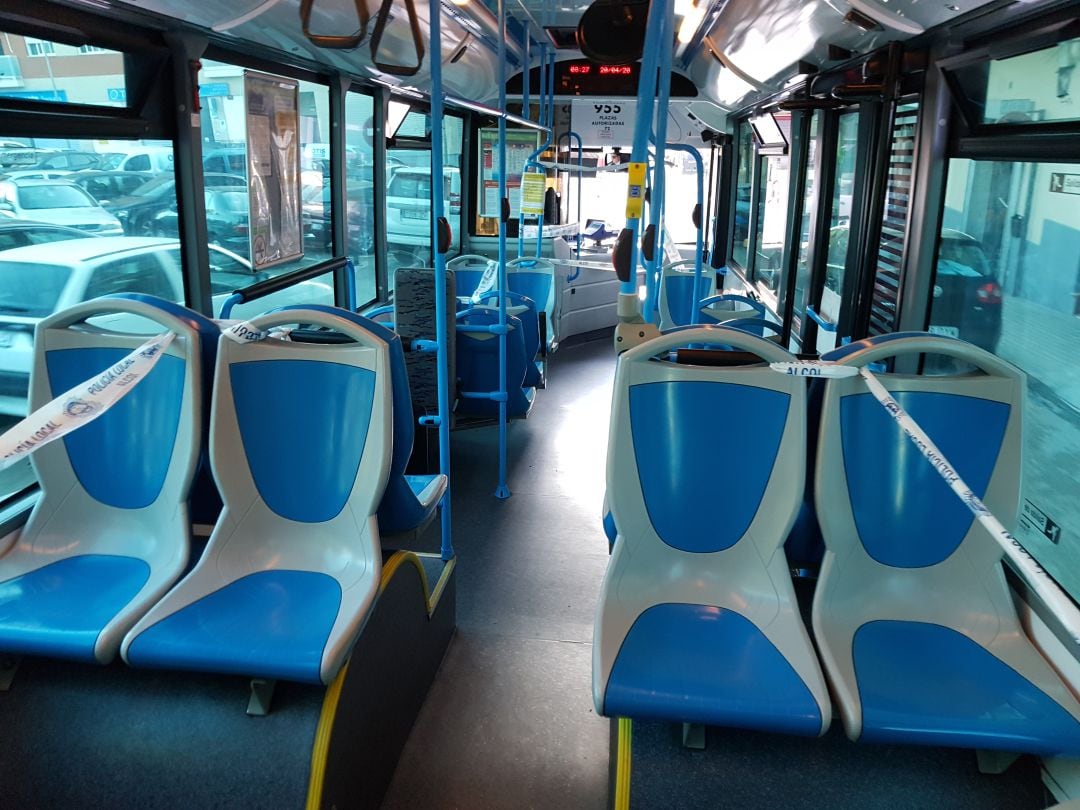 Interior del autobús urbano de Alcoy adaptado a las medidas de seguridad por el Covid-19