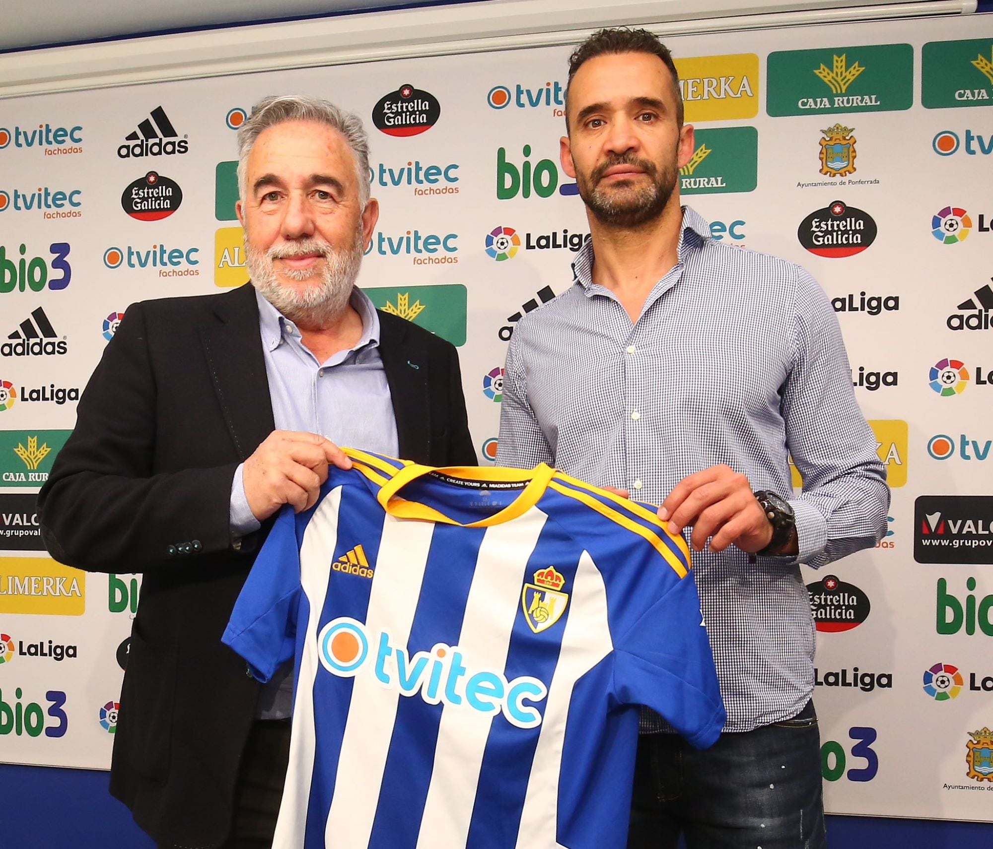 El técnico valenciano cree en las posibilidades del equipo berciano