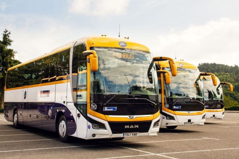 Autobuses de la nueva empresa.