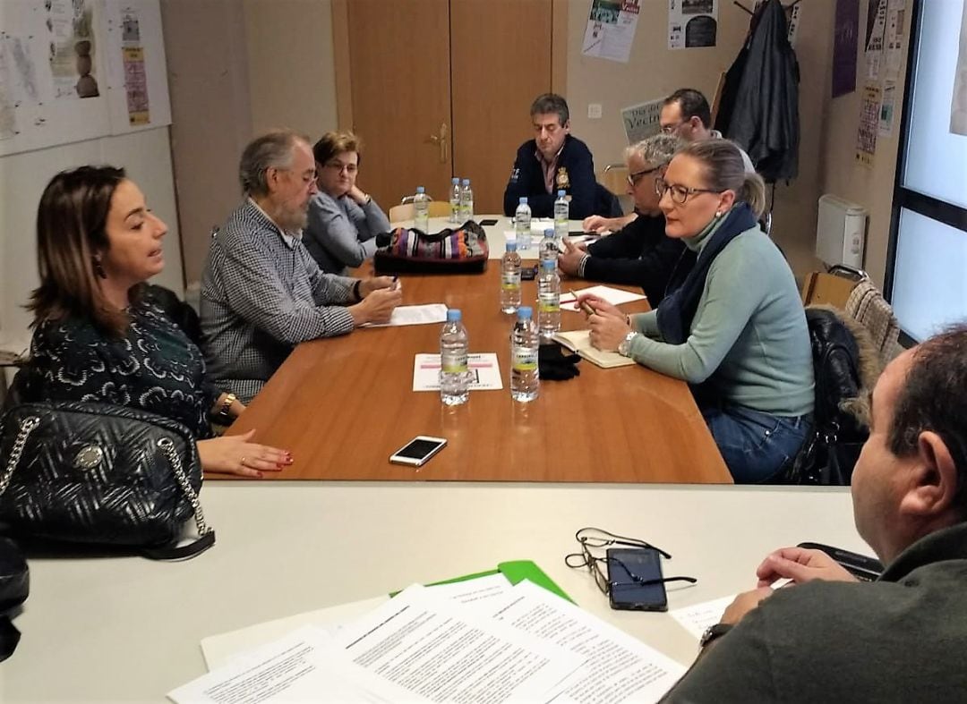 Encuentro entre el PSOE y la Federación de Vecinos de Palencia