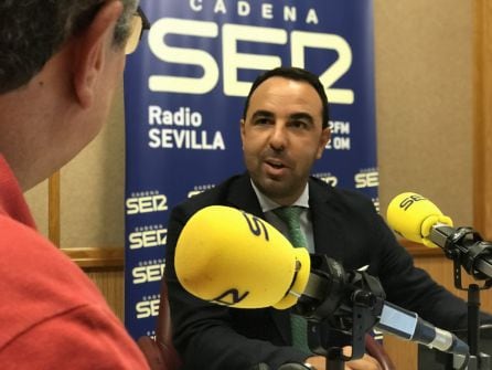 Miguel Trujillo, presidente de Alianza Sevilla, durante la entrevista en &#039;Hoy por Hoy Sevilla&#039;, con Salomón Hachuel