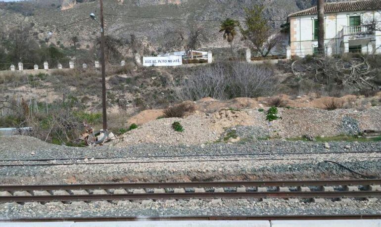 Vía férrea a su paso por Loja(Granada)