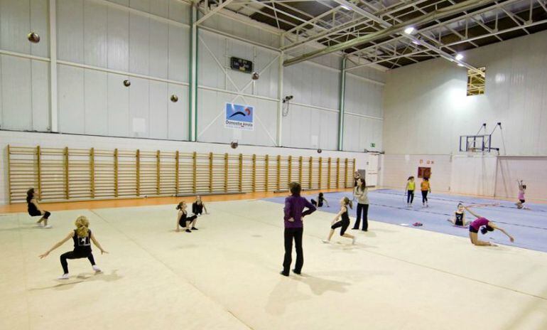 Vista de una de las salas del polideportivo de Altza.