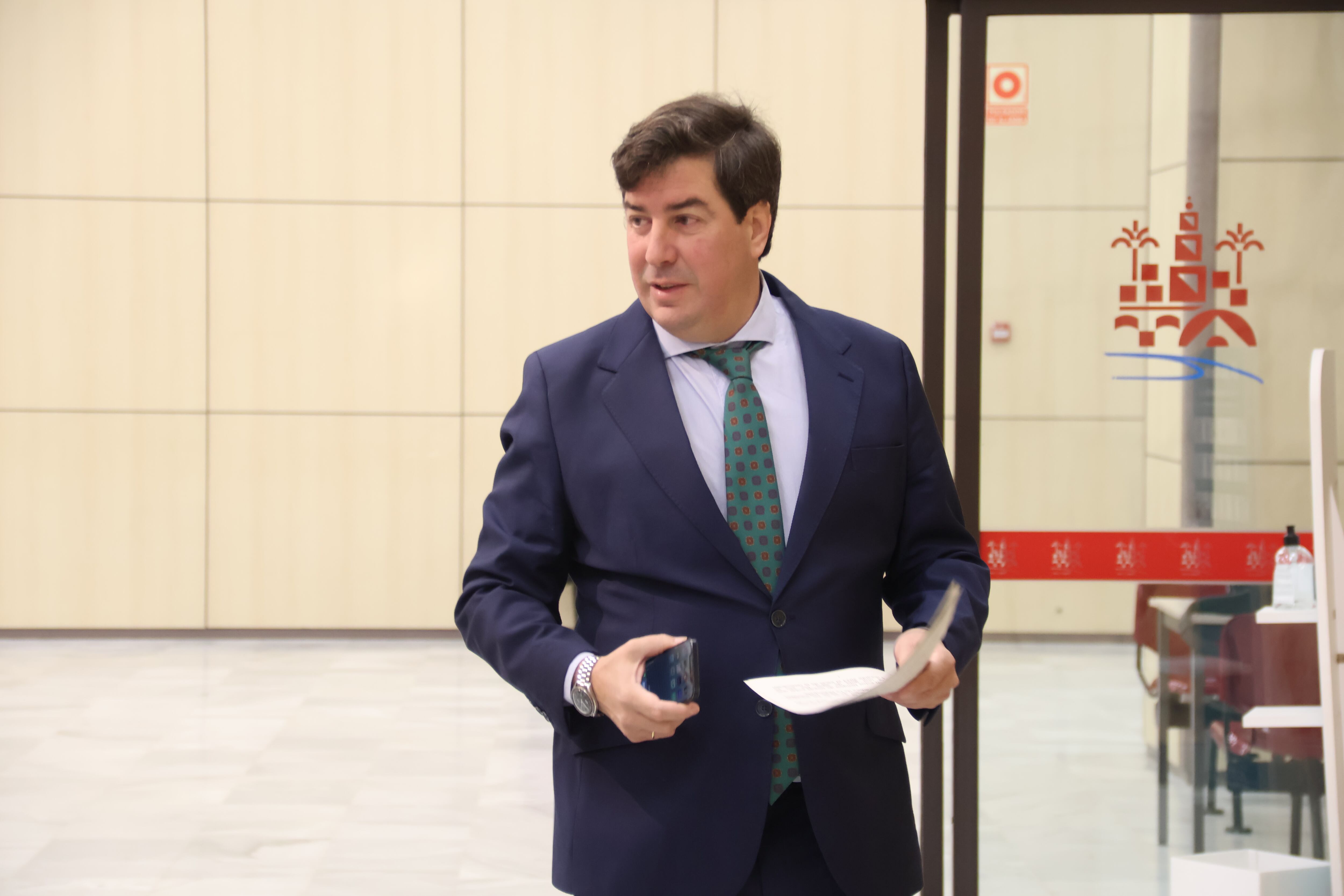 El presidente de EMACSA, Jesús Coca, en el Ayuntamiento de Córdoba