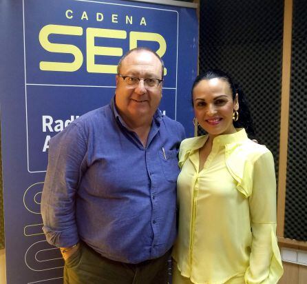 Juan Manuel Dicenta y Rocío Alcalá tras la entrevista en Hoy por Hoy Campo de Gibraltar