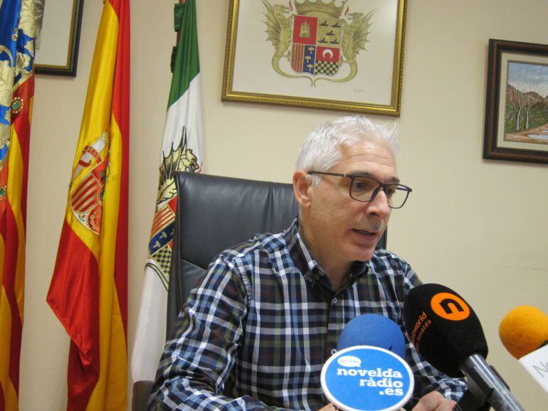 Esteve en rueda de prensa