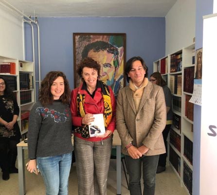 Sonia Padilla, Isabel Sánchez (Radio Linares) y Marcos Vázquez (titular Salesiano).