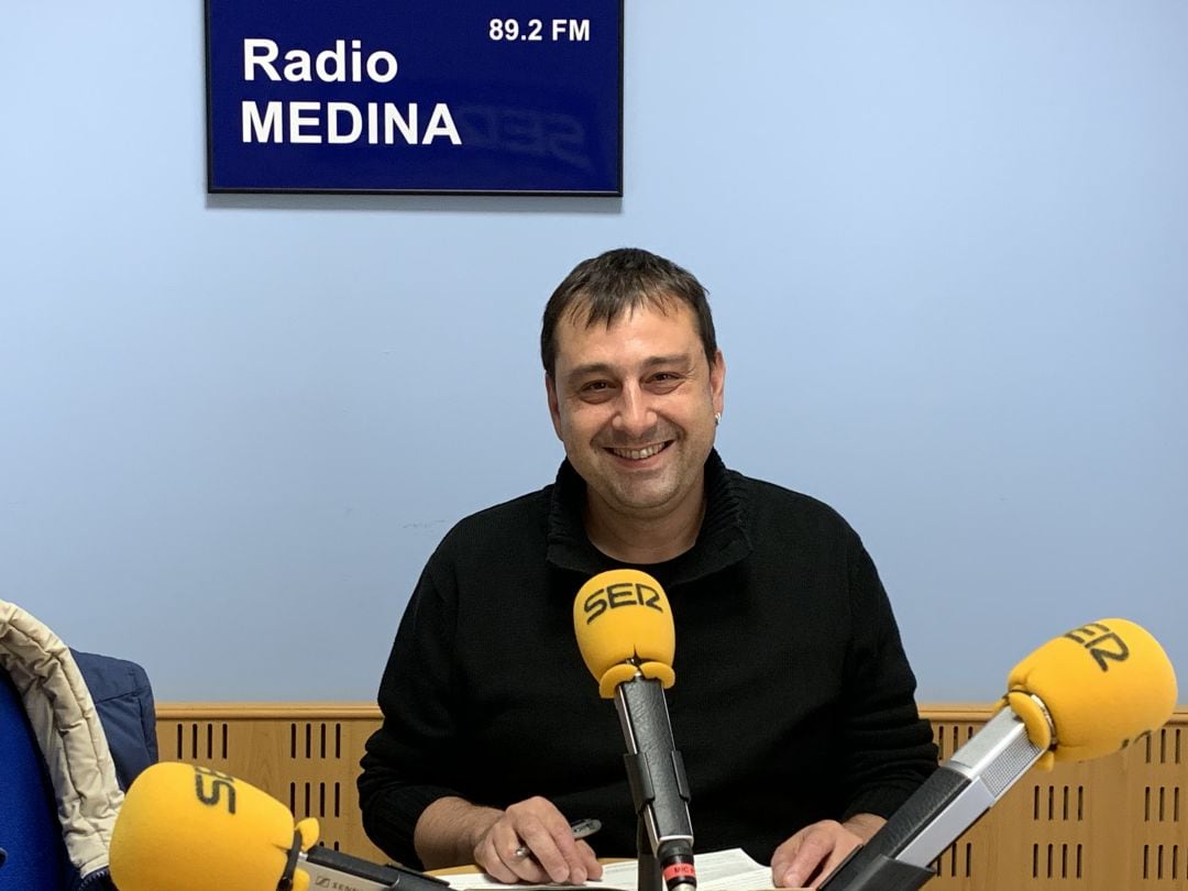 Enrique Seoane, alcalde de Castronuño, atiende a Radio Medina