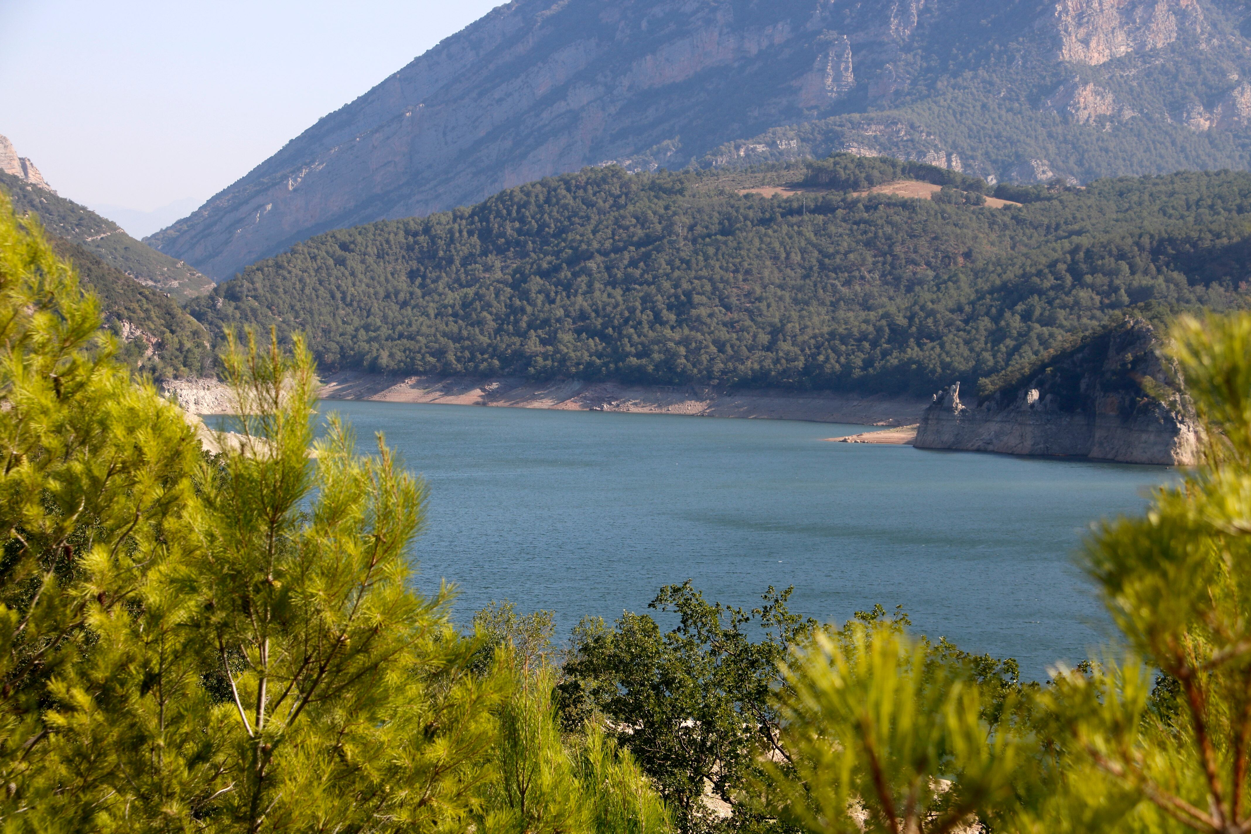 El pantà d'Oliana (a la foto, ACN) abasteix el Canal d'Urgell.