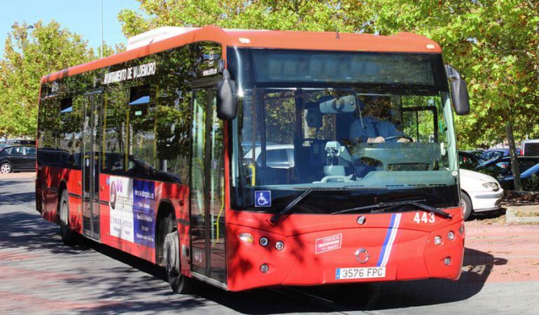 El autobús circulará entre el centro y la piscina de Valdemoro