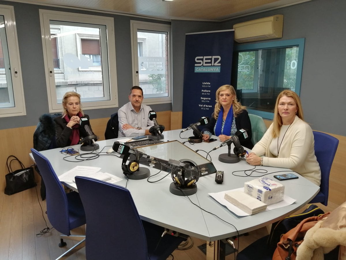 Anna Florista, Juanjo Falcó, Violant Cervera i Begoña Iglesias durant la tertúlia de regidors de Ràdio Lleida d'aquest dilluns, 27 de novembre.