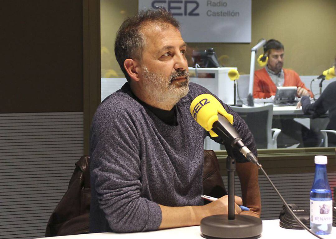 El exlíder de Castelló en Moviment, Xavi del Señor, en la Tertulia de Radio Castellón (imagen de archivo).