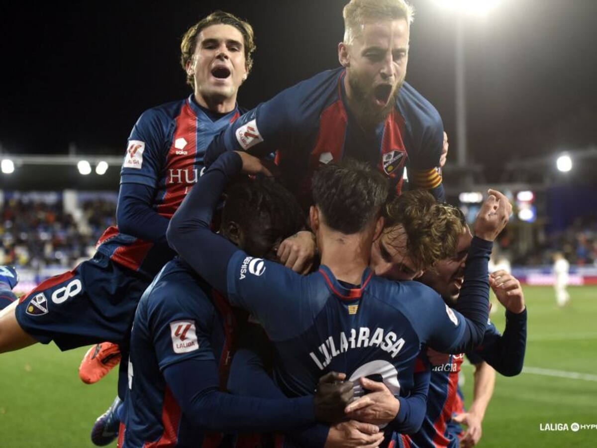 La SD Huesca consigue una contundente victoria para la esperanza ante el Cartagena