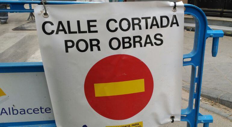 La calle del Rosario estará cortada durante media hora