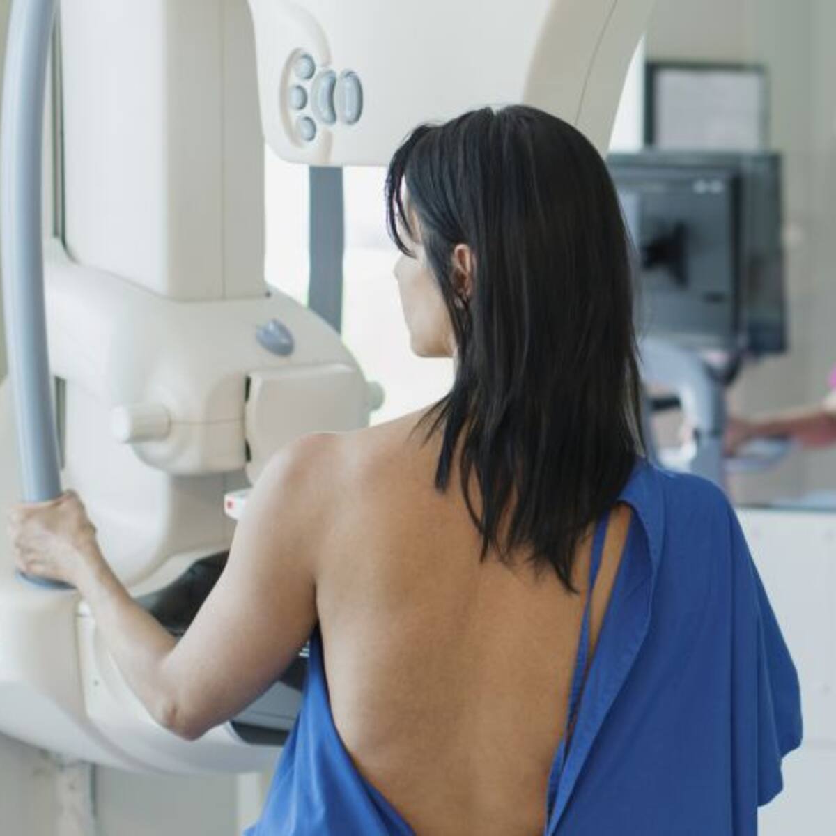 El 85% de las mujeres acude a su cita médica para hacerse una mamografía