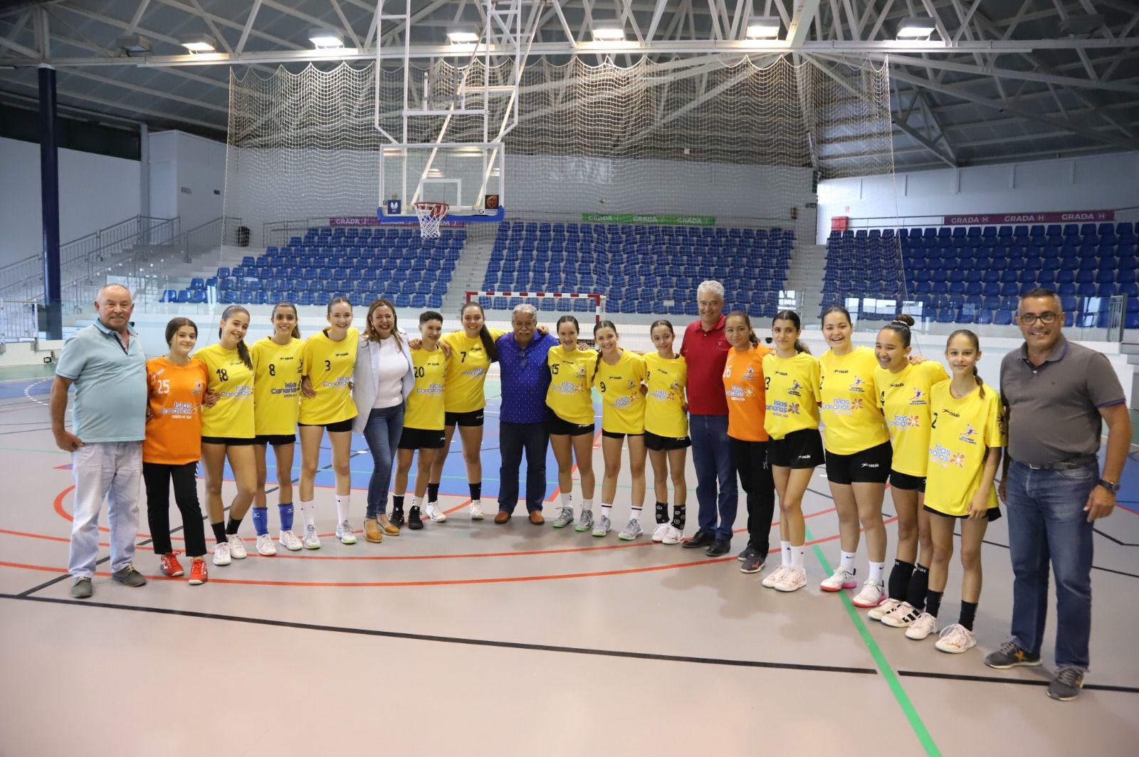 Equipo del Lanzarote Puerto del Carmen.
