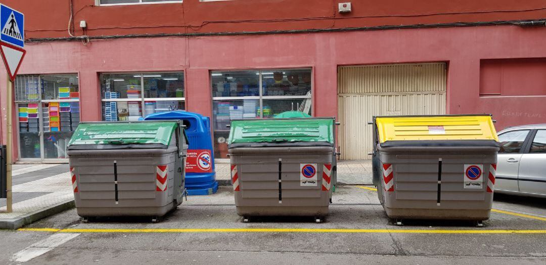 La recogida de residuos sólidos urbanos en Torrelavega es un servicio municipal