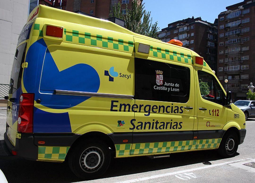 Ambulancia soporte vital básico Sacyl