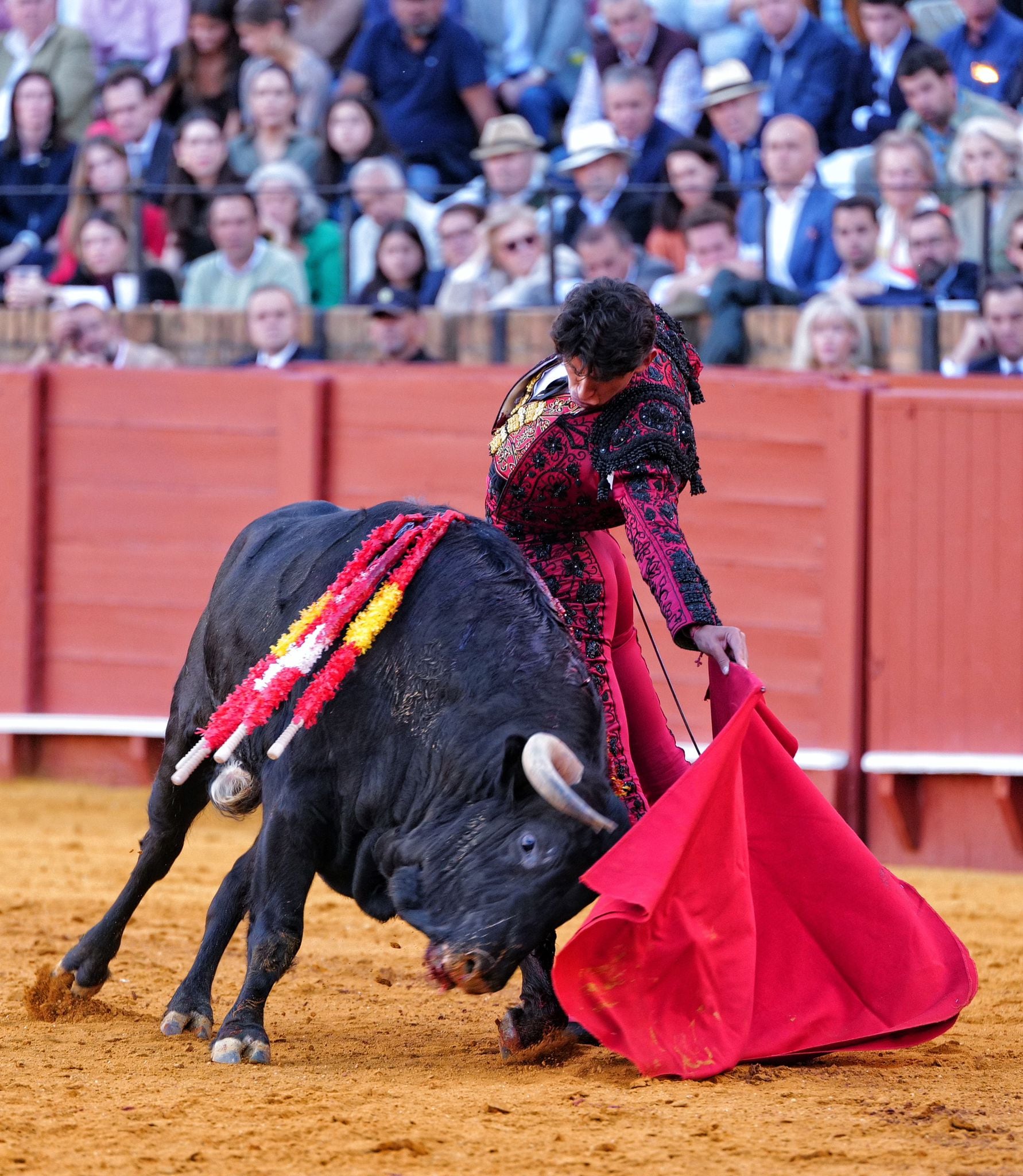El mexicano Emiliano Osornio en un natural a su segundo oponente