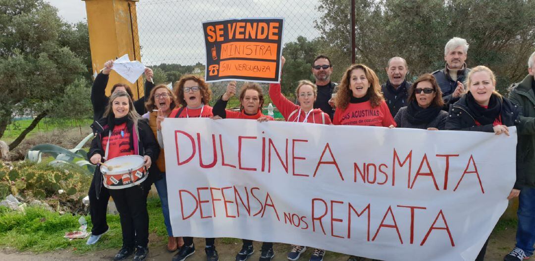 Concentración de las trabajadoras de Dulcinea Nutrición.