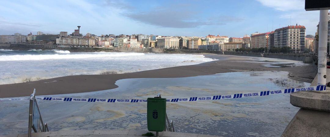 Temporal en el paseo marítimo de A Coruña