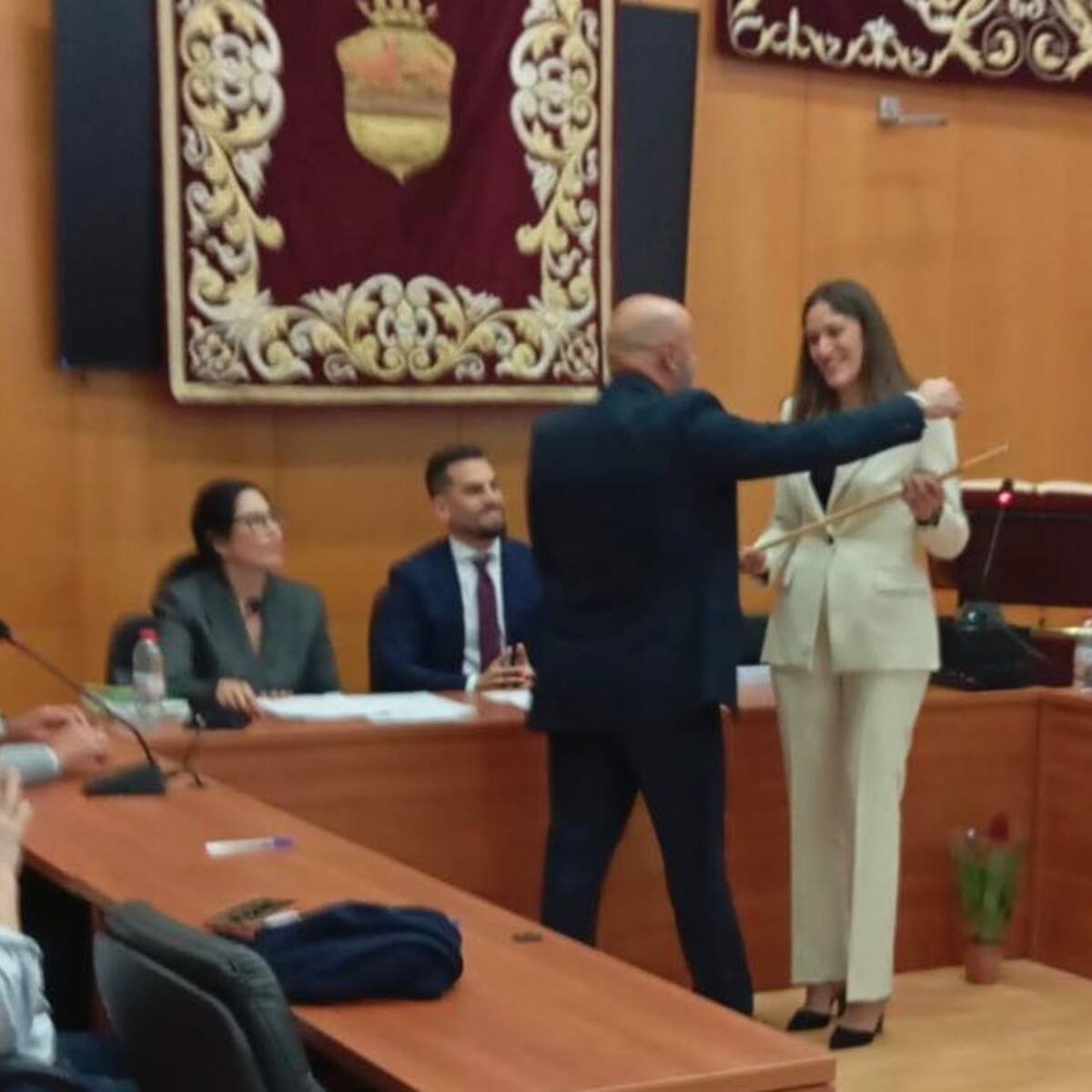 Rocío Figueroa se convierte en la primera alcaldesa de Montellano tras la dimisión de Curro Gil