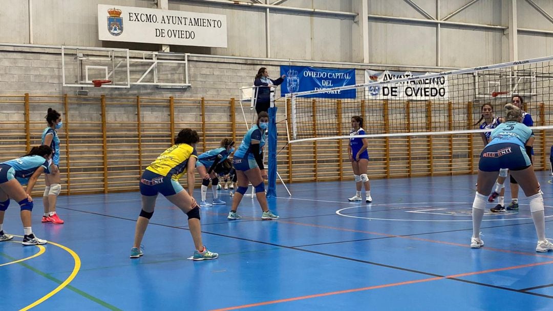 El Aceites Abril no pudo con el Líder Oviedo