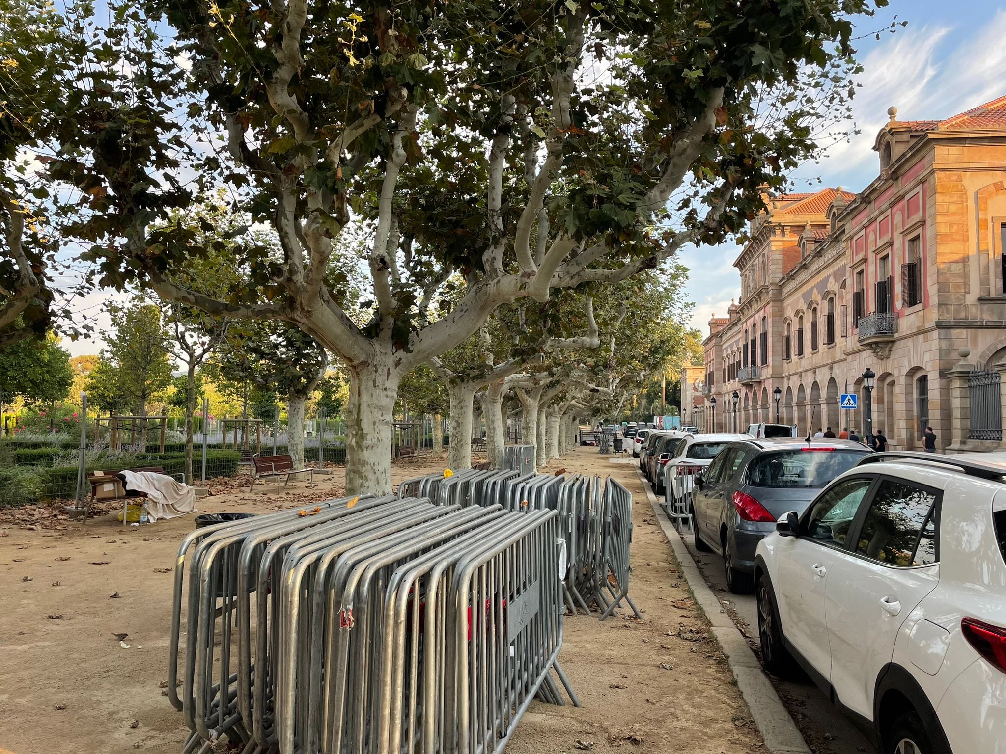 El Parlament de Cataluña amanece preparado para blindarse en las próximas horas ante el pleno de investidura de Salvador Illa este jueves