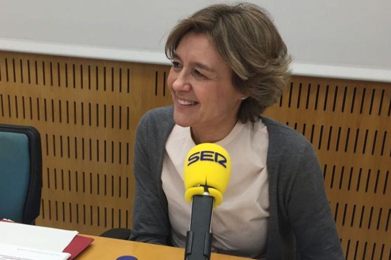 La Ministra de Agricultura, Isabel García Tejerina, en los estudios de la SER en Valencia