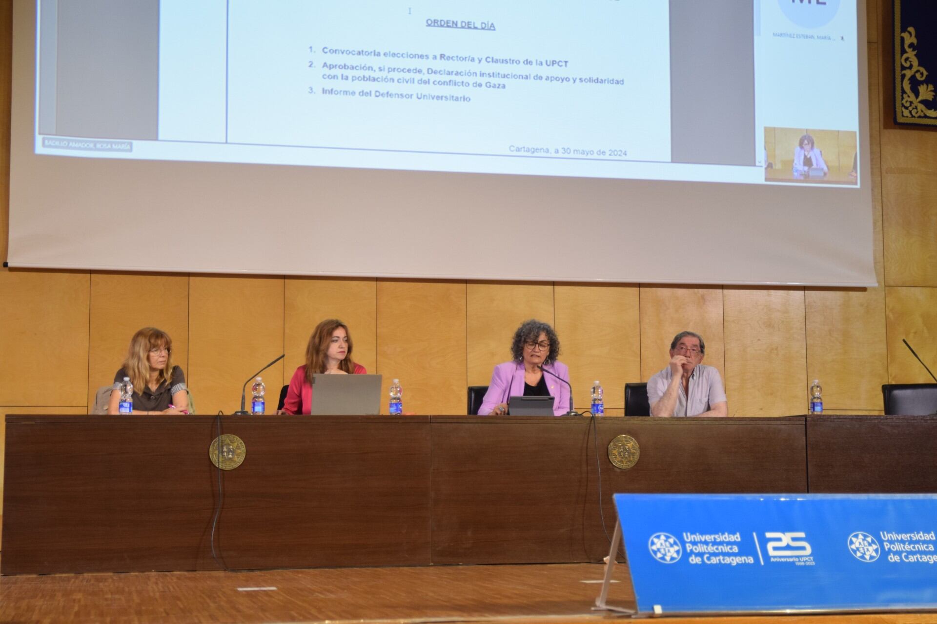 Beatriz Miguel preside el claustro dela Universidad Politécnica de Cartagena.