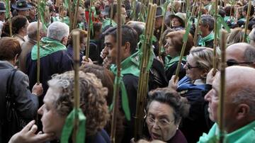 165.000 participantes en otra Romeria de les Canyes multitudinaria al ermitorio de la Magdalena