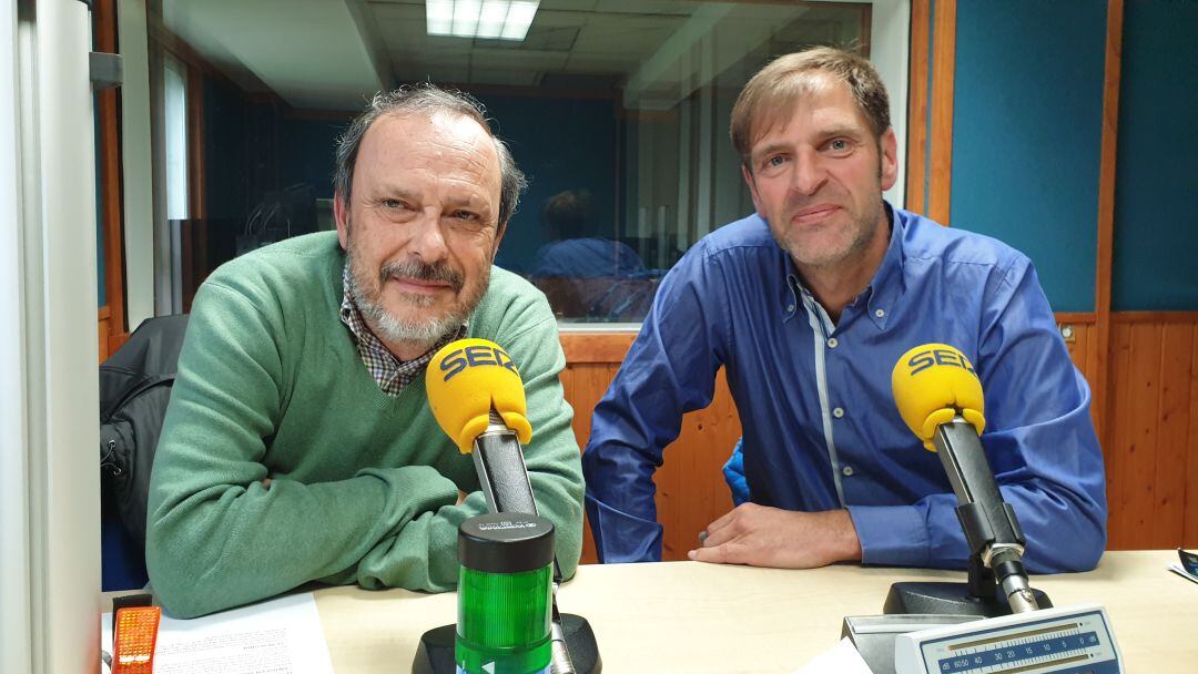 Joaquín Rubio Soler y Enrique Conde en la tertulia de La Ventana de Cantabria 