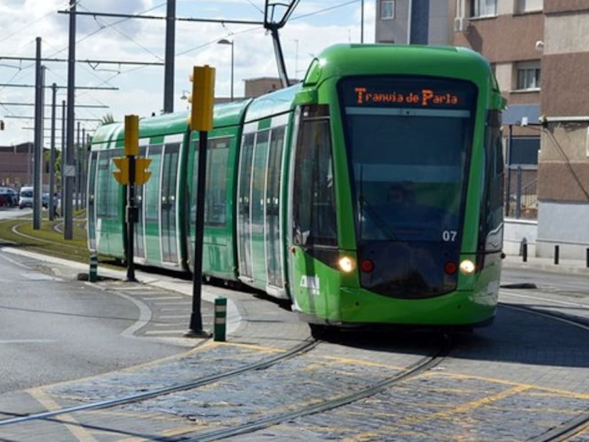 Este martes se recuperarán las renovaciones de la tarjeta de transporte para mayores de Parla