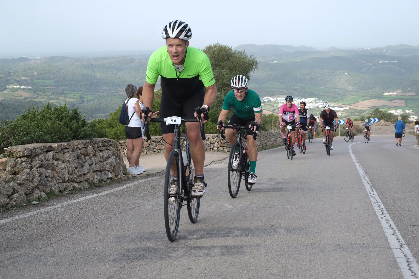 La pujada al santuari va ser el punt culminant de l'etapa e diumenge de la Volta Cicloturista a Menorca.