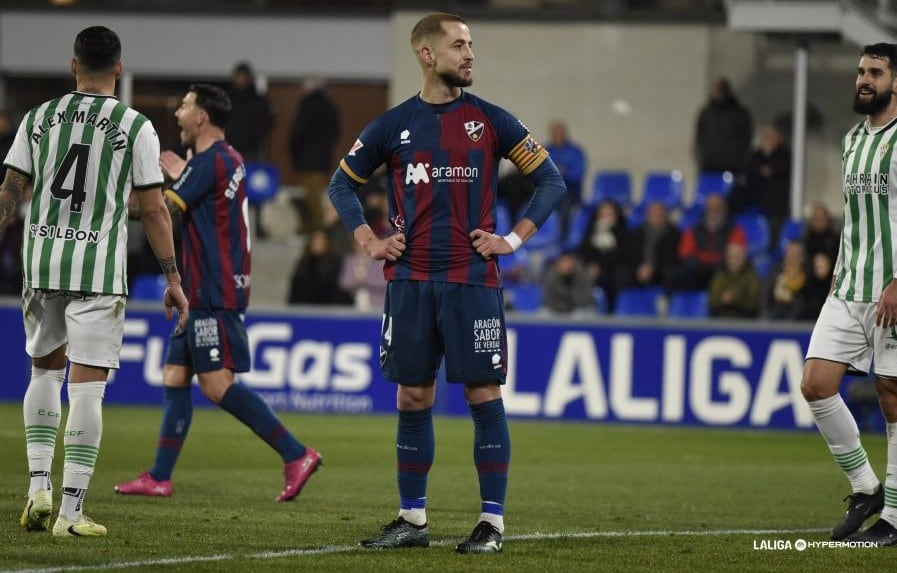 Pulido en un momento del Huesca-Córdoba.