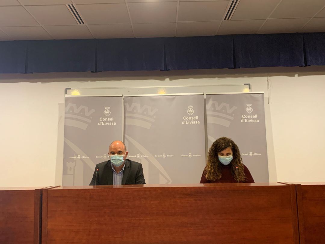 Vicent Marí y Pilar Costa